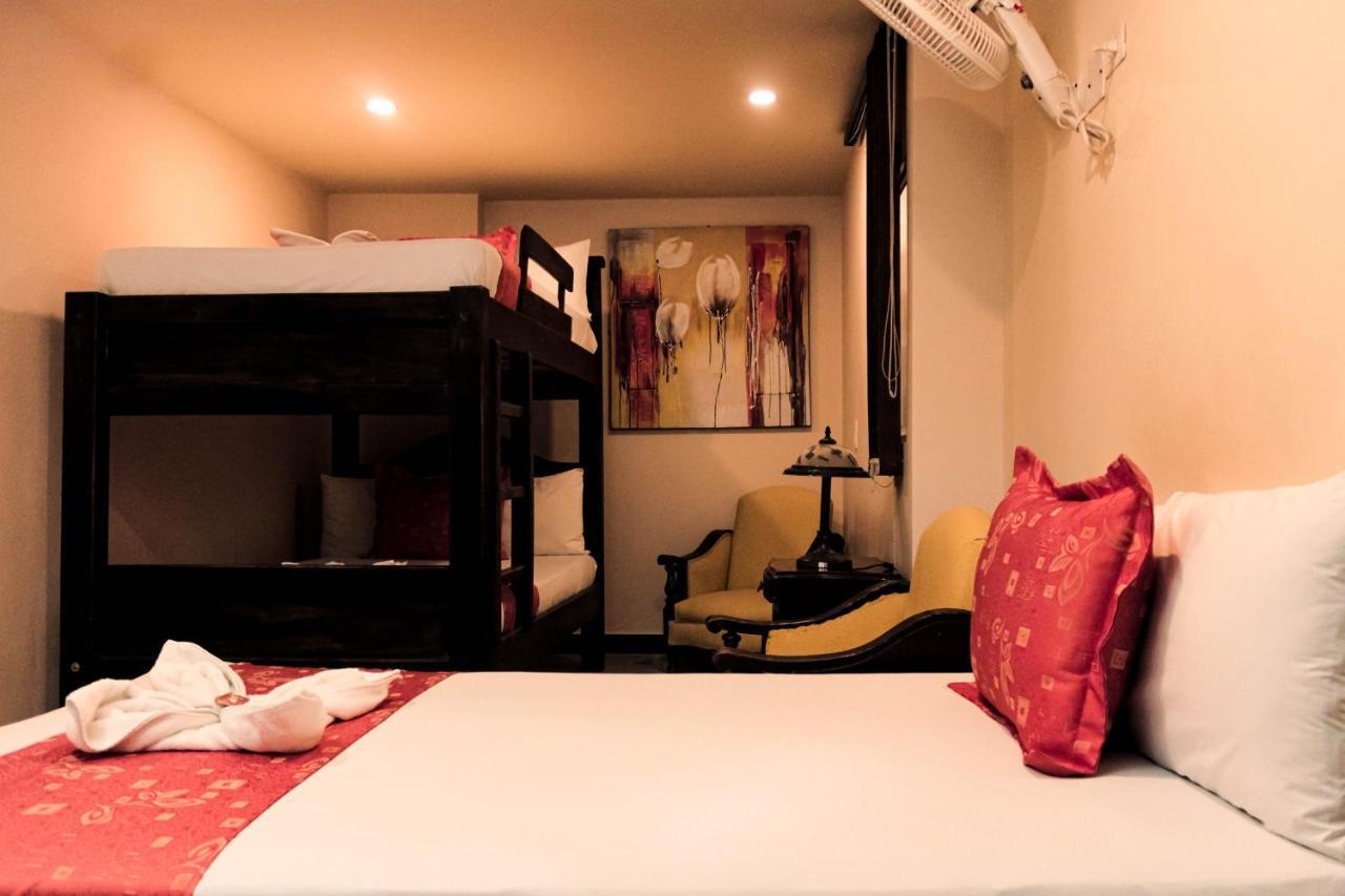 Hotel Plaza Garibaldi Caldas Bagian luar foto